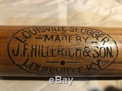 Vintage 1897-1900 J. F. HILLERICH & SONS 32.5 Louisville Slugger Baseball Bat