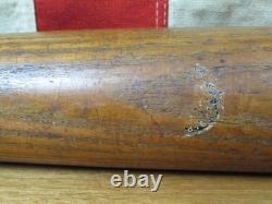 Vintage 1900s Spalding Antique Wood Gold Medal Baseball Bat Decal 34 Rare! GMT Vintage 1900s Spalding Antique Wood Gold Medal Baseball Bat Decal 34 Rare! GMT