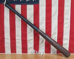 Vintage 1910s Professional League Wood Baseball Bat Hillerich & Bradsby Co. 33