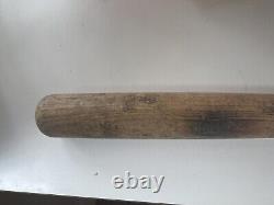 Vintage 1920s Hillerich & Bradsby Co. Wood Baseball Bat Champion No. 8 Model 33