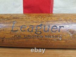 Vintage 1930s Pennant Wood Baseball Bat No. 305 Leaguer HOF Joe Cronin Model 36