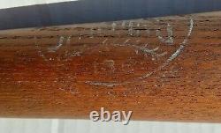 Vintage 1940 Spalding 135 baseball bat ERVIN PETE FOX. CRACKED. 36