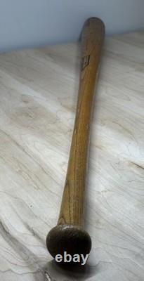 Vintage 1940s Linedrive Wood Baseball Bat Professional Ted Williams Type 35 Vintage 1940s Linedrive Wood Baseball Bat Professional Ted Williams Type 35