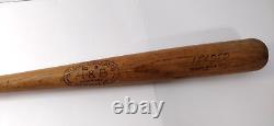 Vintage 1950's Hillerich & Bradsby BOBBY AVILA Wooden 35 Baseball Bat INDIANS