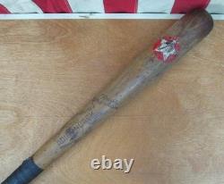 Vintage 1950s Adirondack Wood Decal Baseball Bat HOF Gil Hodges 282J 32 Dodgers Vintage 1950s Adirondack Wood Decal Baseball Bat HOF Gil Hodges 282J 32 Dodgers