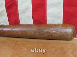 Vintage 1950s Hillerich & Bradsby Wood Baseball Bat Leader HOF Joe DiMaggio 32