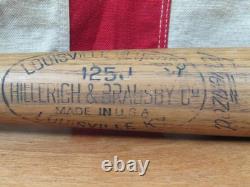 Vintage 1950s Louisville Slugger Baseball Bat Decal HOF Joe DiMaggio 30 Yankees Vintage 1950s Louisville Slugger Baseball Bat Decal HOF Joe DiMaggio 30 Yankees