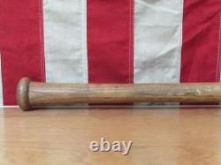 Vintage 1950s Louisville Slugger Baseball Bat Decal HOF Joe DiMaggio 30 Yankees Vintage 1950s Louisville Slugger Baseball Bat Decal HOF Joe DiMaggio 30 Yankees