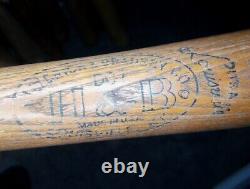 Vintage 1960s HOF Nelson Fox H&B DC7 Leaguer Louisville Baseball Bat