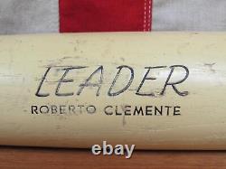 Vintage 1960s Hillerich & Bradsby Co. Wood Baseball Bat HOF Roberto Clemente 34