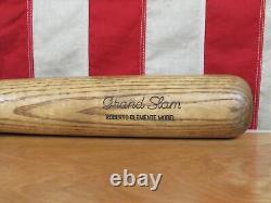 Vintage 1960s Hillerich&Bradsby Wood Baseball Bat 180 HOF Roberto Clemente 35