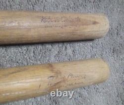 Vintage 1960s Lot Of 2 HOF Roberto Clemente H&B 225LL Air Seasoned Baseball Bats