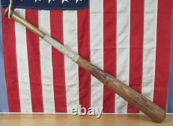 Vintage 1960s Louisville Slugger Baseball Bat Hank Aaron 33 West Chester Univ Vintage 1960s Louisville Slugger Baseball Bat Hank Aaron 33 West Chester Univ