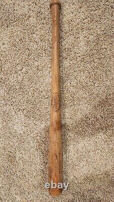 Vintage 1970s Baseball Bats, Johnny Bench, Hank Aaron, H&B/Louisville Slugger