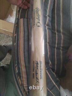 Vintage 1980's Phillies Mike Schmidt Autographed Rawlings Bat P302 ADIRONDACK