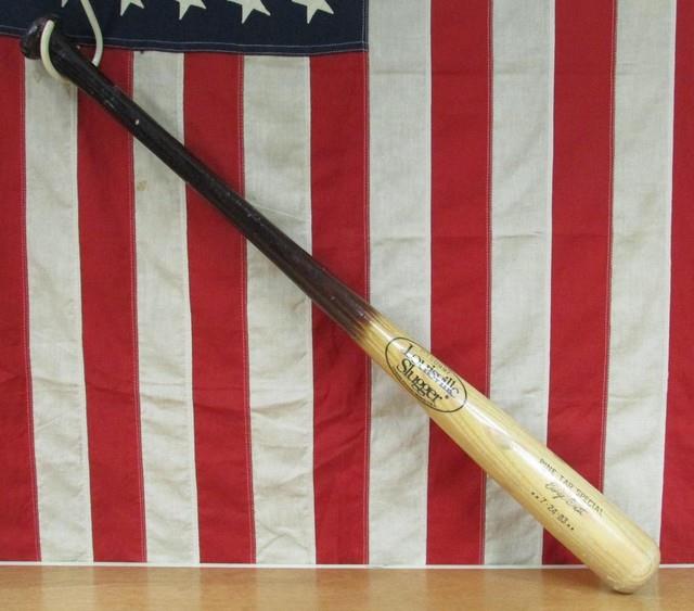 Vintage 1980s Louisville Slugger Baseball Bat George Brett Pinetar Special 33