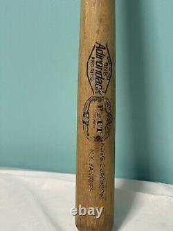 Vintage 29 Adirondack Personal REGGIE JACKSON Wooden Baseball Bat NY Yankee Vintage 29 Adirondack Personal REGGIE JACKSON Wooden Baseball Bat NY Yankee