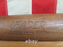 Vintage 50s Hillerich & Bradsby Wood'Leader' Baseball Bat Johnny Mize Model 34