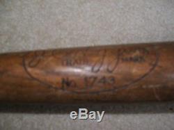 Vintage Babe Ruth Collegiate model baseball bat, model 1743