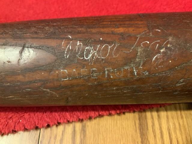 Vintage Babe Ruth Hillerich & Bradsby 35 Inch 35.6 Ounce Major League Model
