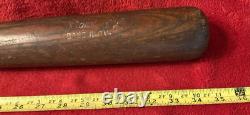 Vintage Babe Ruth Hillerich & Bradsby 35 Inch 35.6 Ounce Major League Model