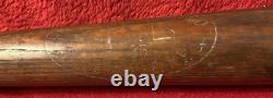 Vintage Babe Ruth Hillerich & Bradsby 35 Inch 35.6 Ounce Major League Model