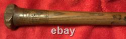 Vintage Babe Ruth Hillerich & Bradsby 35 Inch 35.6 Ounce Major League Model