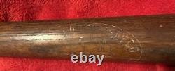 Vintage Babe Ruth Hillerich & Bradsby 35 Inch 35.6 Ounce Major League Model