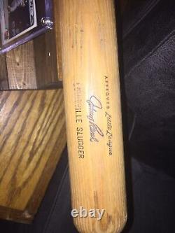 Vintage Baseball Bat Johnny Bench Cincinnati Reds, with card, stand