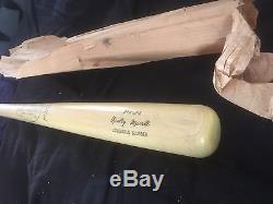 Vintage Baseball bat 1960s Never used Mickey Mantle Louisville Slugger 125. 33in