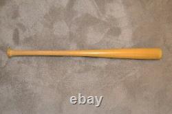 Vintage Brooks Robinson Louisville Slugger baseball bat BRAND NEW