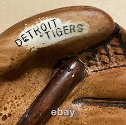 Vintage Detroit Tigers Ceramic Baseball Glove and Bat Tray