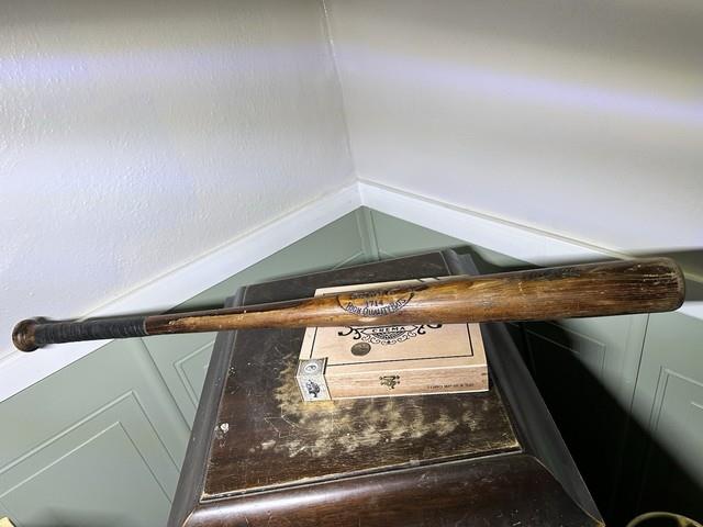 Vintage Favorite Double Header No. 114 Baseball Bat 1920s-1930s Era