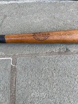 Vintage Hank Greenberg Model Professional Baseball Bat Wilson #A1330 34 Used