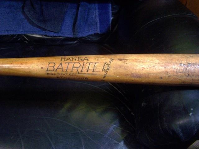 Vintage Hanna Batrite Rocky Colavito Basball Bat