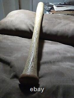 Vintage Hillerich & Bradsby 88 JACKIE ROBINSON LEAGUER WOODEN BASEBALL BAT H&B