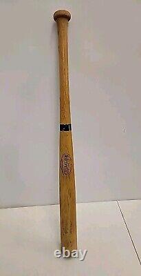 Vintage Hillerich & Bradsby Co Wooden Baseball Bat League antique wood