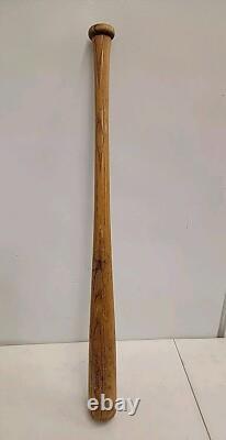 Vintage Hillerich & Bradsby Co Wooden Baseball Bat League antique wood Vintage Hillerich & Bradsby Co Wooden Baseball Bat League antique wood