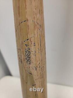 Vintage Hillerich & Bradsby Co Wooden Baseball Bat League antique wood