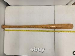 Vintage Hillerich & Bradsby Co Wooden Baseball Bat League antique wood