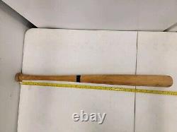 Vintage Hillerich & Bradsby Co Wooden Baseball Bat League antique wood