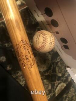 Vintage Hillerich & Bradsby Cork Baseball Bat with 1 Ball Bat near mint Rare Gift