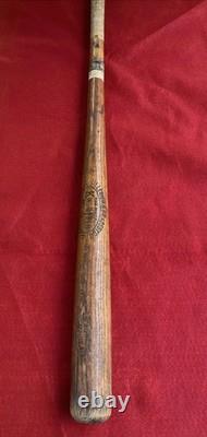 Vintage Hillerich & Bradsby King Of The Field No. 13 Wood Baseball Bat 1936 Vintage Hillerich & Bradsby King Of The Field No. 13 Wood Baseball Bat 1936
