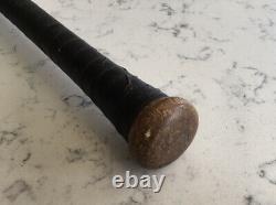 Vintage Hillerich & Bradsby Louisville Ky Champion No. 8 Baseball Bat