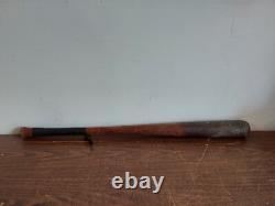 Vintage Hillerich & Bradsby Professional Baseball Bat 34 No. 16 Burnt Oil Finish