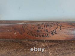 Vintage Hillerich & Bradsby Professional Baseball Bat 34 No. 16 Burnt Oil Finish