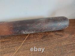 Vintage Hillerich & Bradsby Professional Baseball Bat 34 No. 16 Burnt Oil Finish