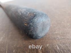 Vintage Hillerich & Bradsby Professional Baseball Bat 34 No. 16 Burnt Oil Finish