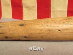 Vintage Hillerich & Bradsby Wood Leader Baseball Bat Jackie Robinson Model 34
