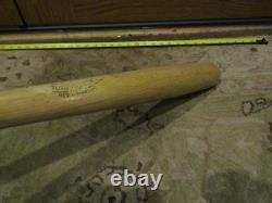 Vintage Hillerich and Bradsby Eddie Mathews Baseball Bat